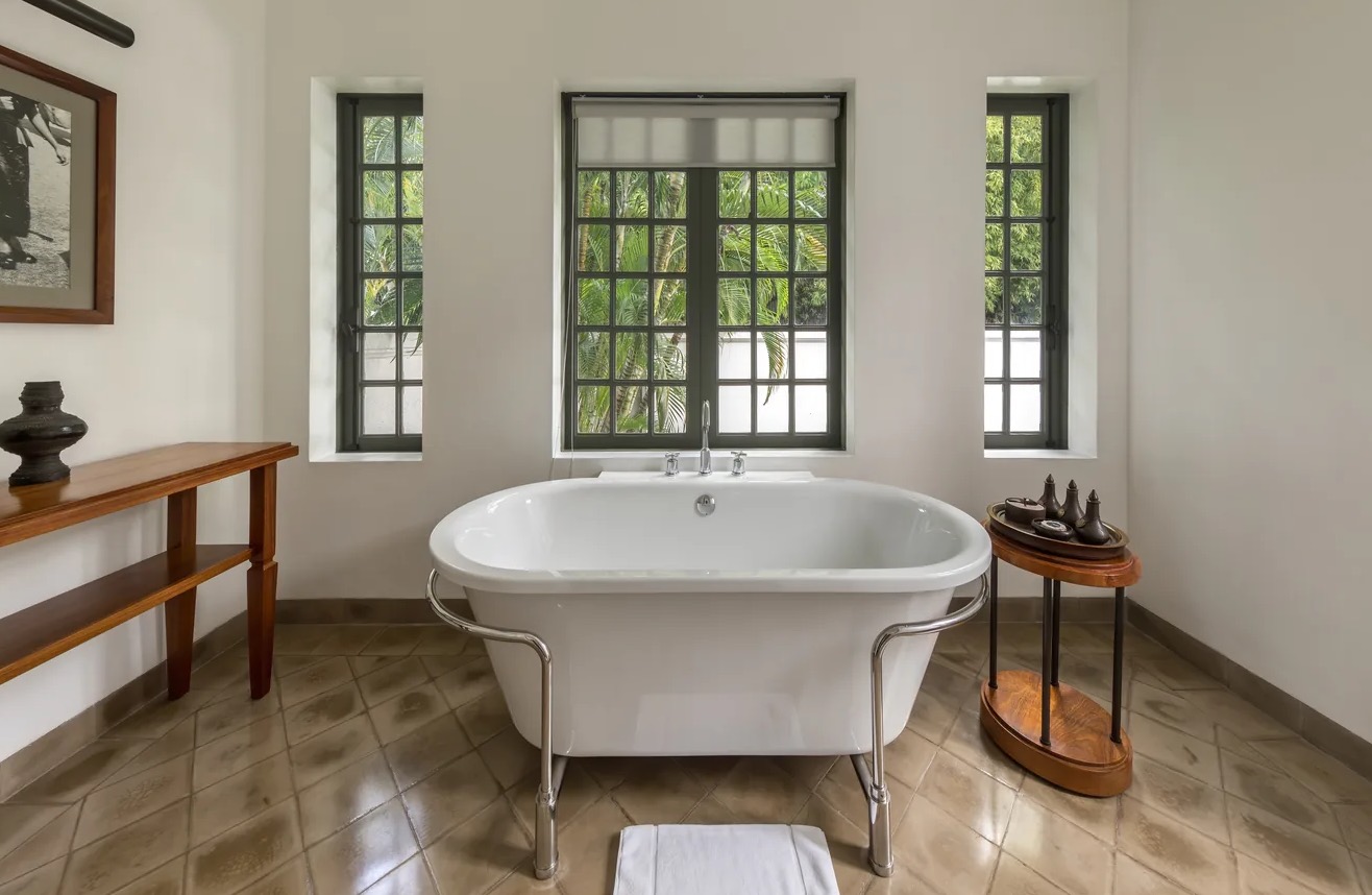 Bathroom Mold Removal in Banning, CA